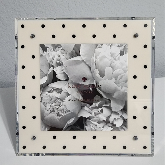 kate spade Accents Nwt Kate Spade Black Dot Acrylic Picture Frame